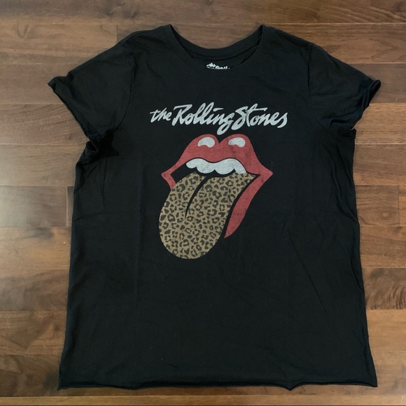 Torrid - Black Rolling Stones t-shirt - Size 2 - Picture 1 of 4